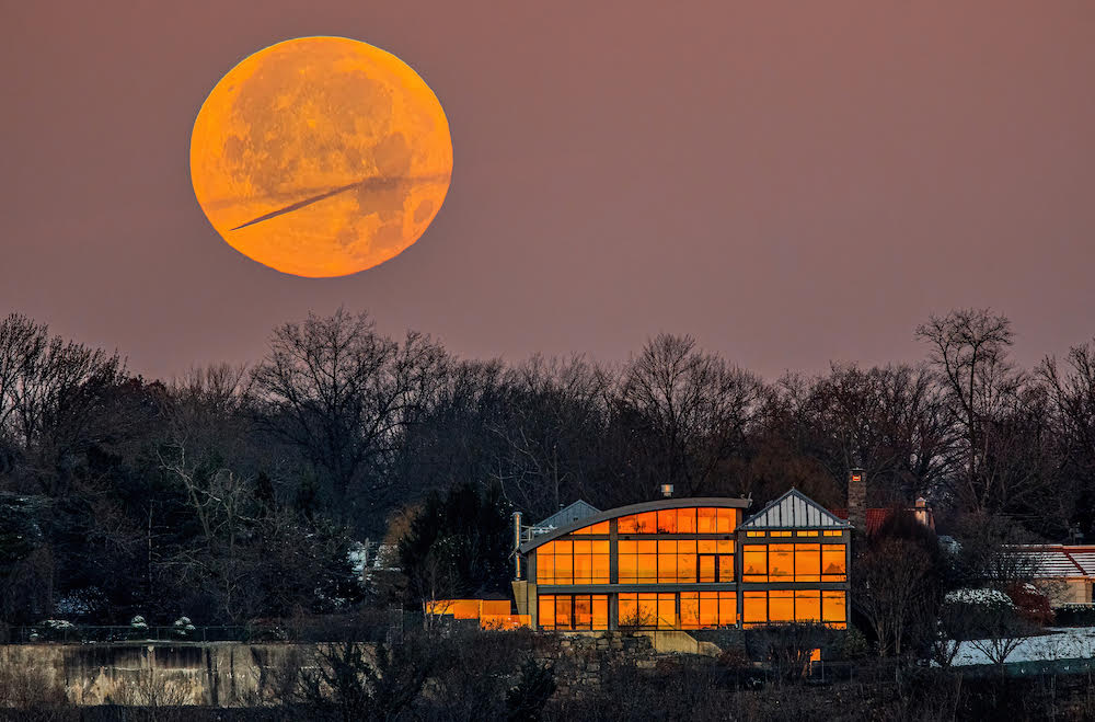 Moonset photo by Preston Stahly